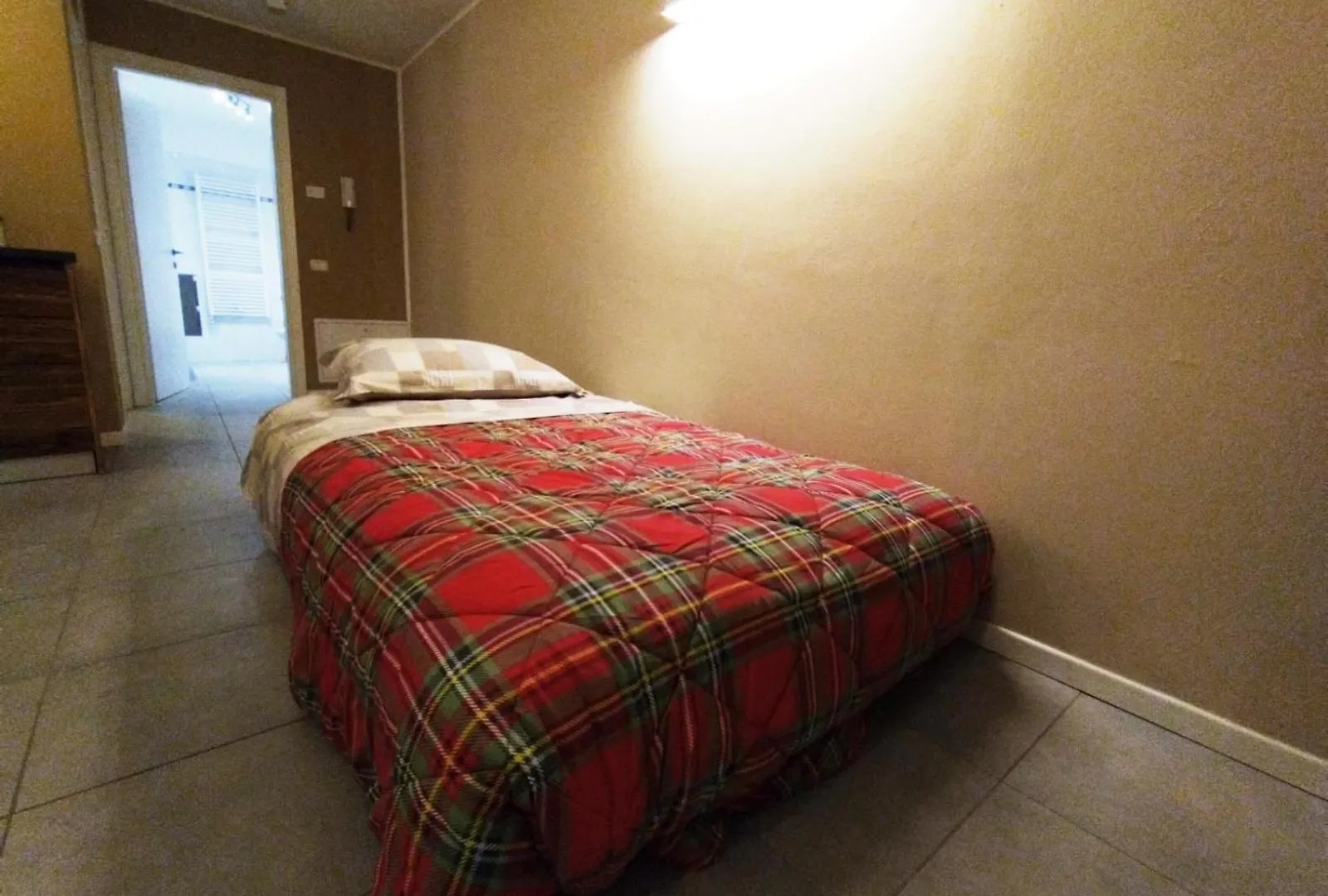 Adamello Peak Apartments contacts