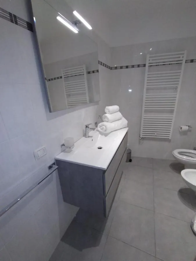 Graynite-Adamello Peak Apartments Temu 0*,  Italy